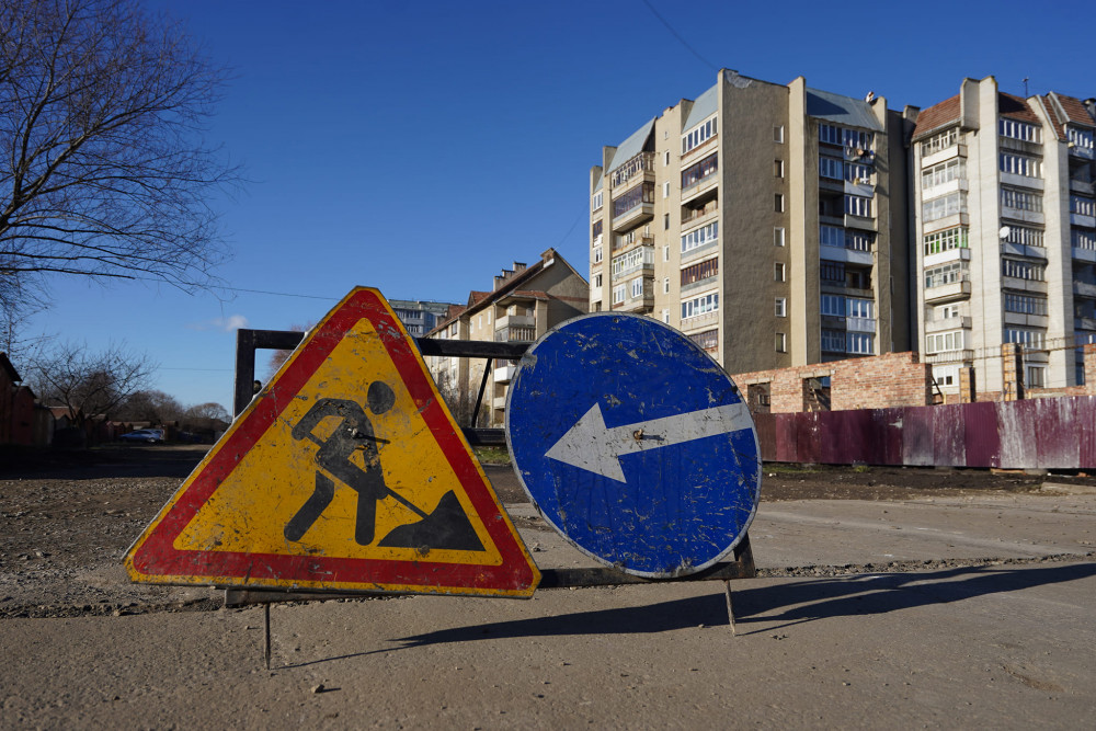 В Коломиї оновлюють дорогу на двох вулицях