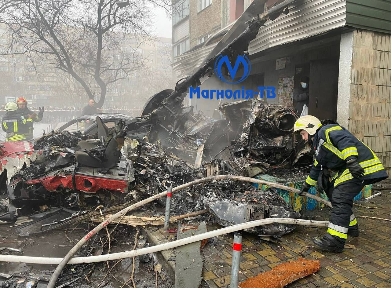 У Броварах біля дитсадка впав гвинтокрил: загинуло керівництво МВС