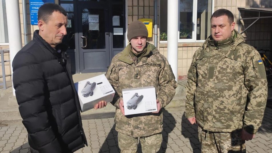 Печеніжинська громада передала "десятці" на фронт два дрони
