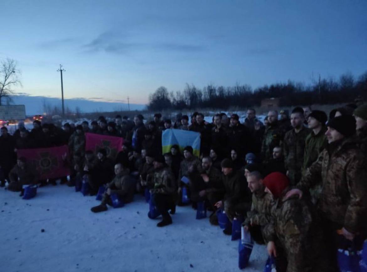 З російського полону звільнили ще 100 захисників, більшість - захисники Азовсталі