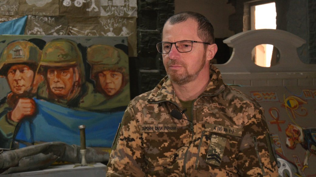 Боєць "десятки" повернувся з-за кордону, щоб захищати Україну