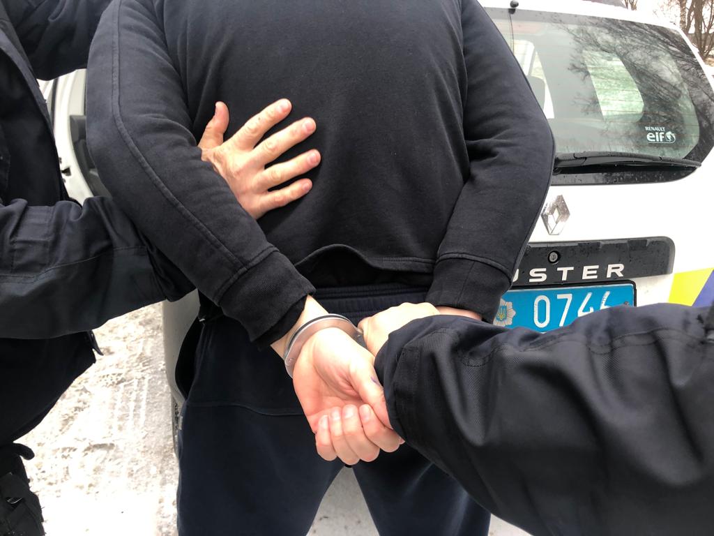 Коломийські поліцейські затримали 19-річного грабіжника