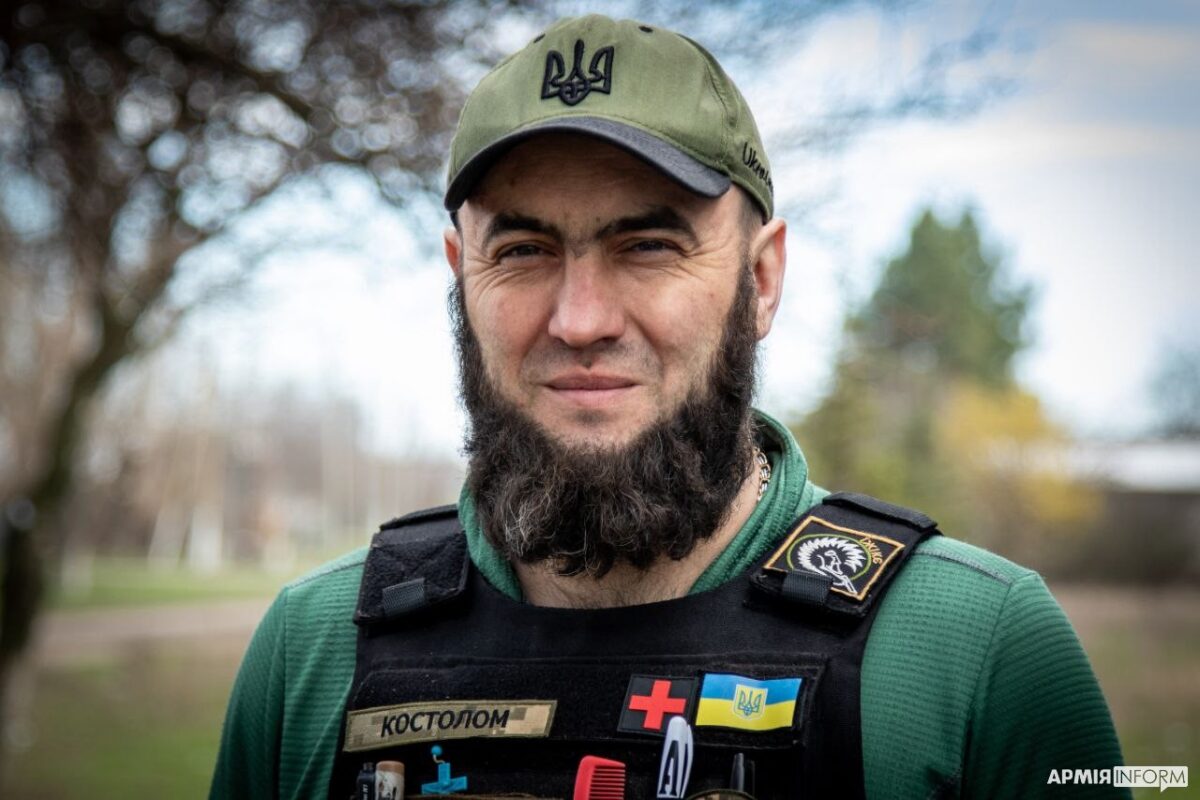 Вони рятують життя: Як військові медики прикарпатської ТрО працюють на Запоріжжі (ФОТО)