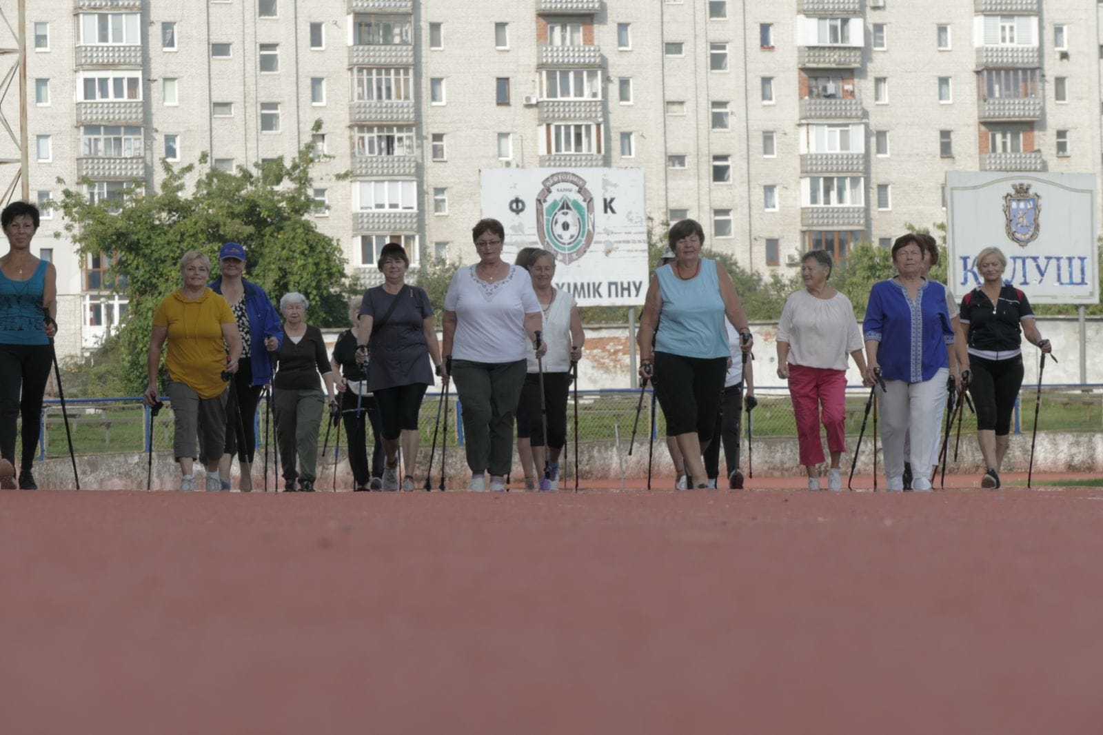 У Калуші жінки за 60 змінюють своє життя за допомогою фізкультури