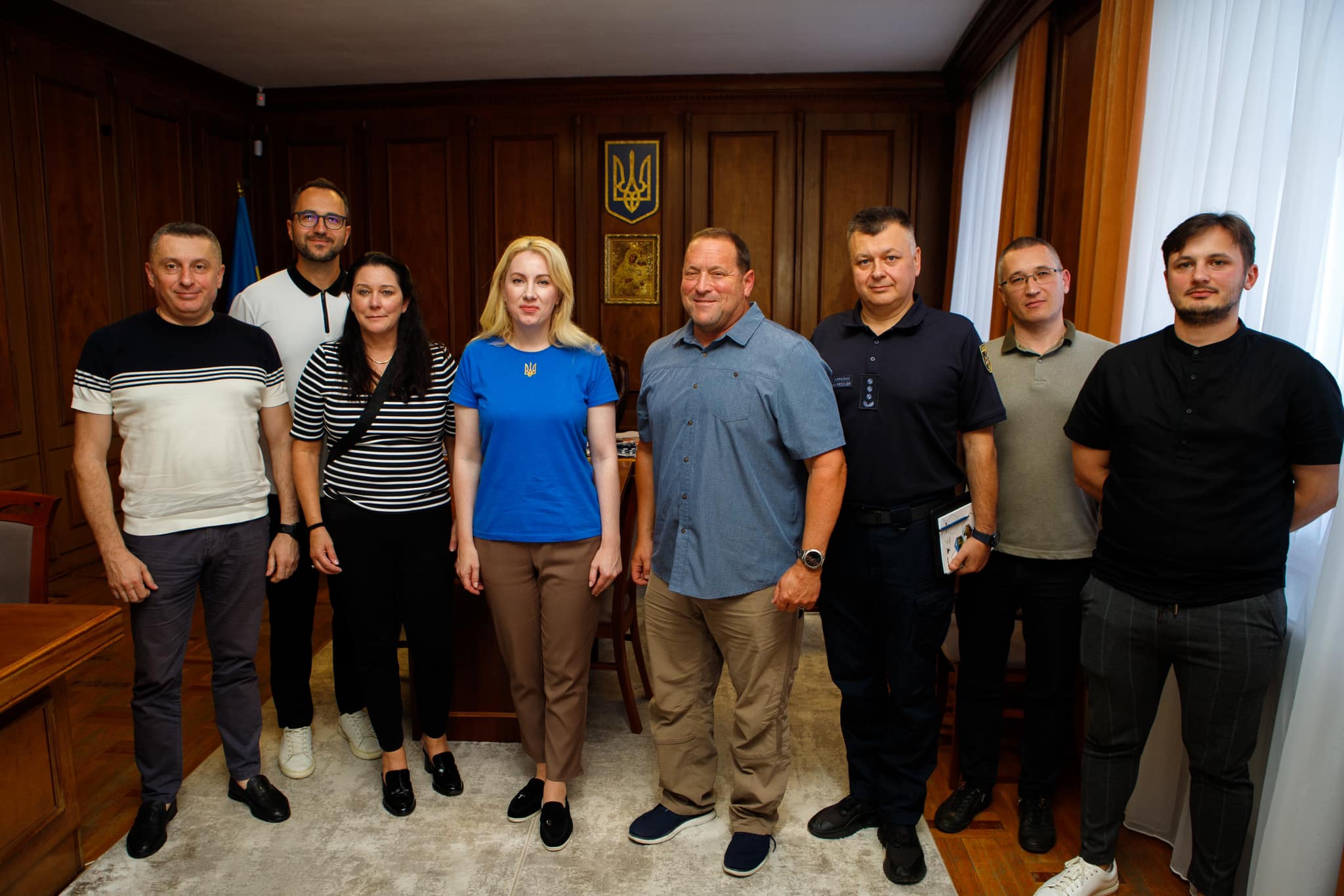 Американець відкрив на Прикарпатті компанію, яка облаштовуватиме укриття