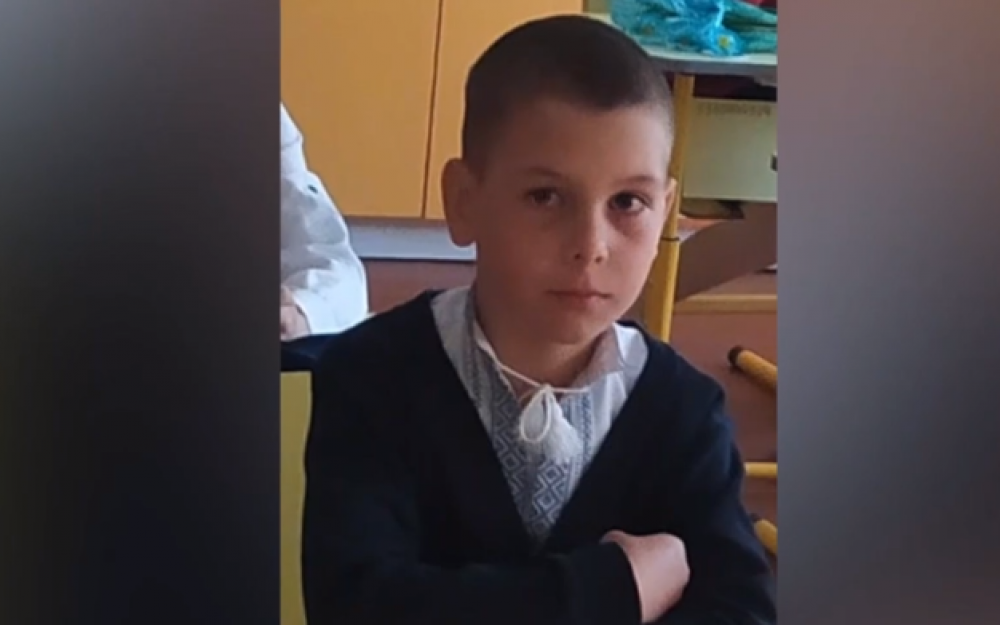 На Коломийщині висадили дерево, як символ пам'яті про школяра, який загинув внаслідок ракетного удару