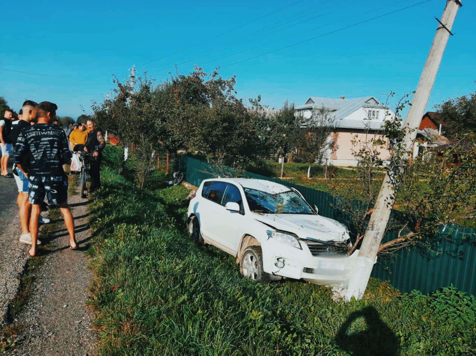 На Івано-Франківщині трапилось дві ДТП, постраждали велосипедист та керманич автомобіля (ФОТО)
