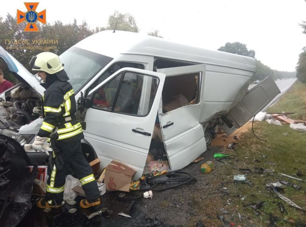 Два автомобілі зіткнулись на Коломийщині