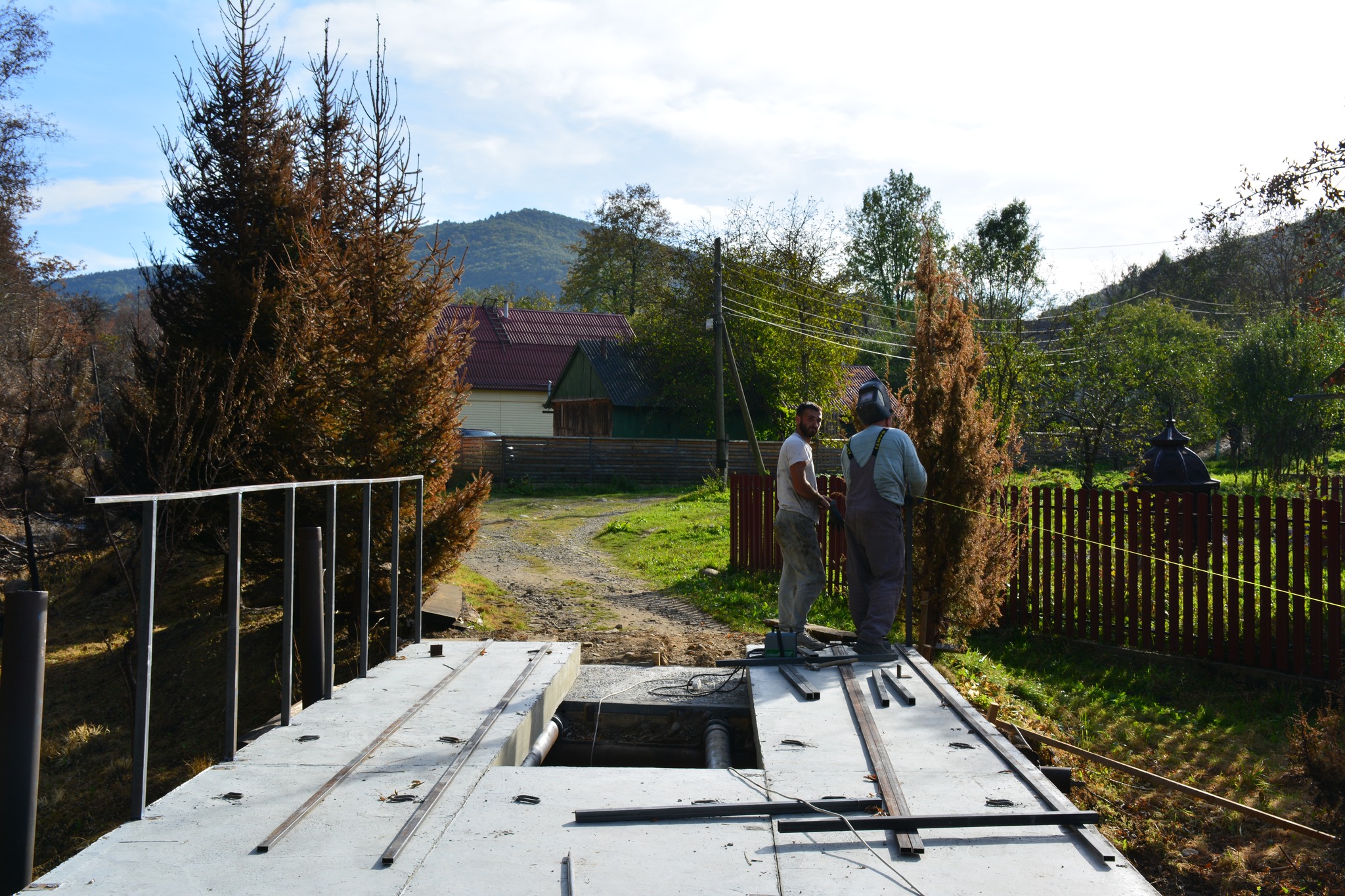 У селі Стримба будують  новий міст
