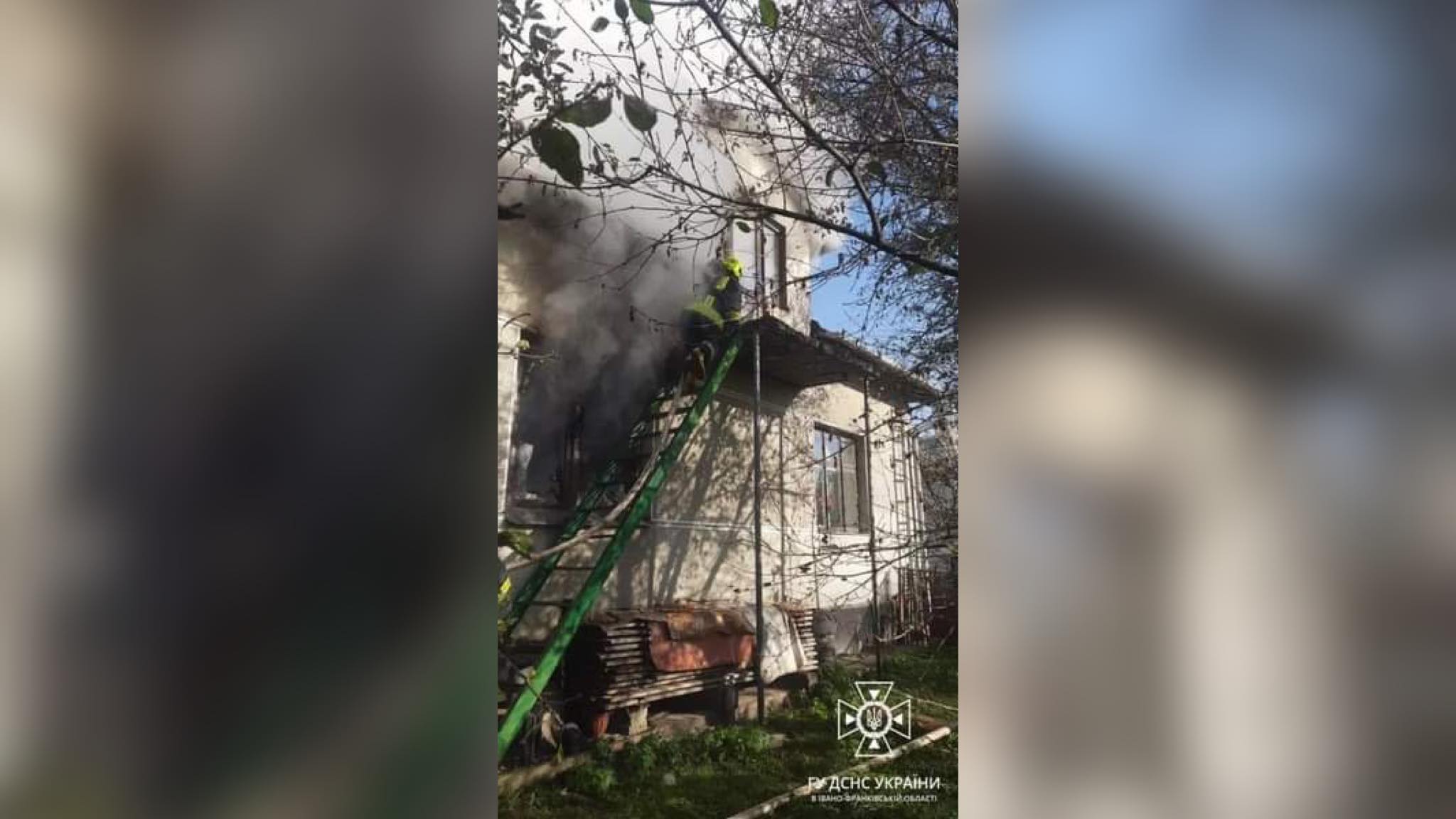 Зранку у Франківській області горів будинок