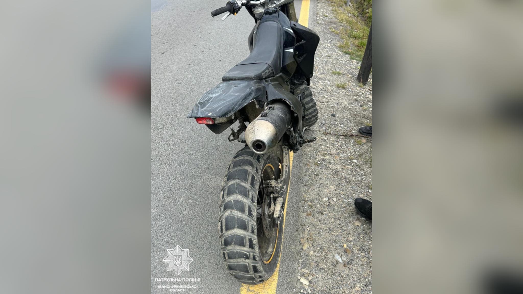 Патрульні виявили мотоцикл Suzuki у селі Поляниця, який був у міжнародному розшуку