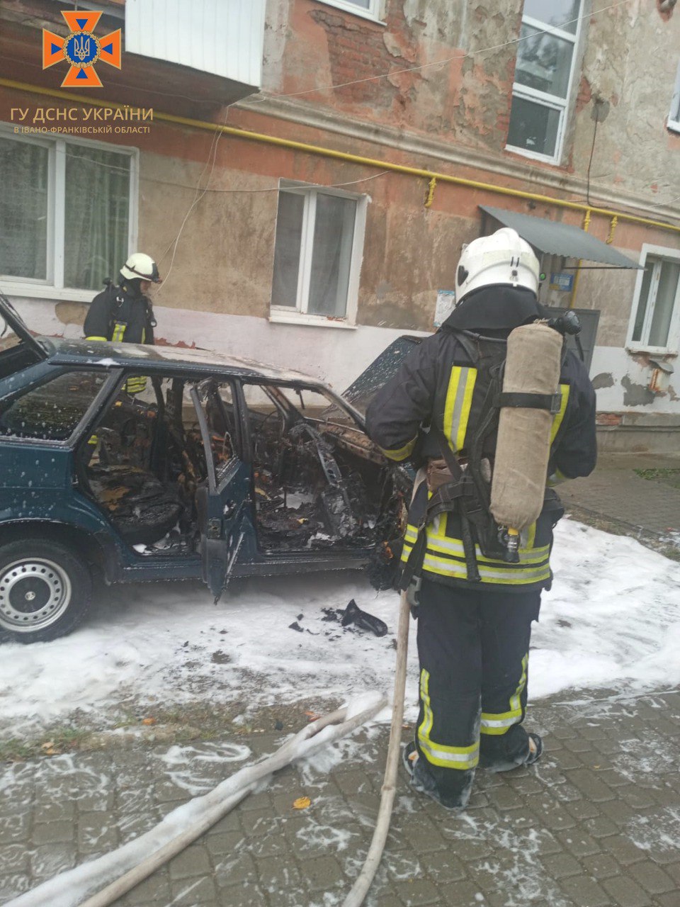 У Надвірній горів автомобіль