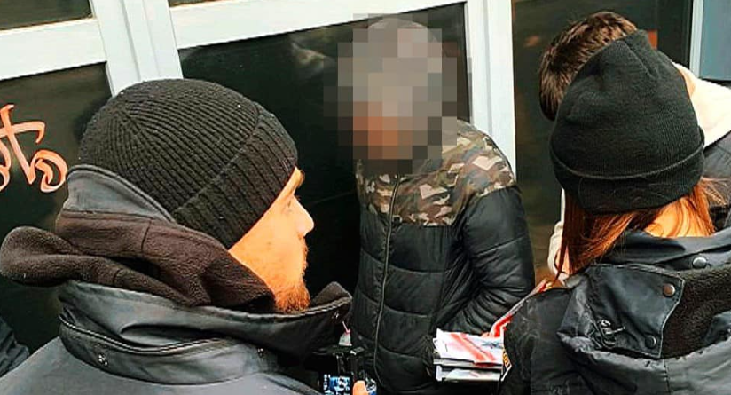 Затримано наркоділка в Івано-Франківську: розповсюджував наркотики в особливо великих розмірах (ФОТО)