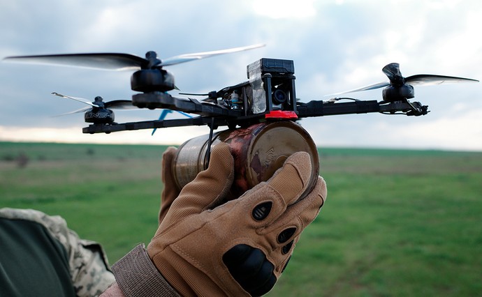 Коломийська міська рада планує закупити 500 FPV-дронів на 10 мільйонів