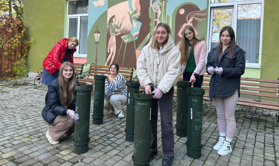 У Коломиї замість ялинки з'явиться символічна шопка з елементами військового духу