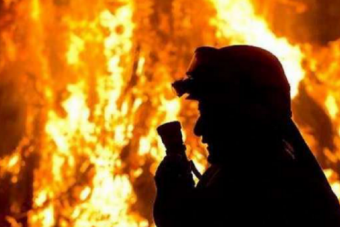 У Маняві горів господарський комплекс