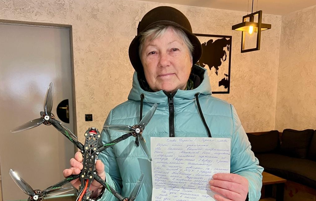 Батьки зниклого безвісти бійця "Едельвейс" купили й передали дрон його побратимам