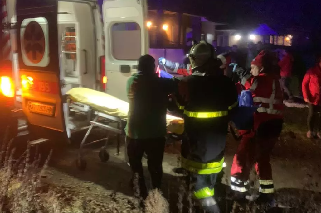 На Заболотівщині горів житловий будинок, травмувався чоловік