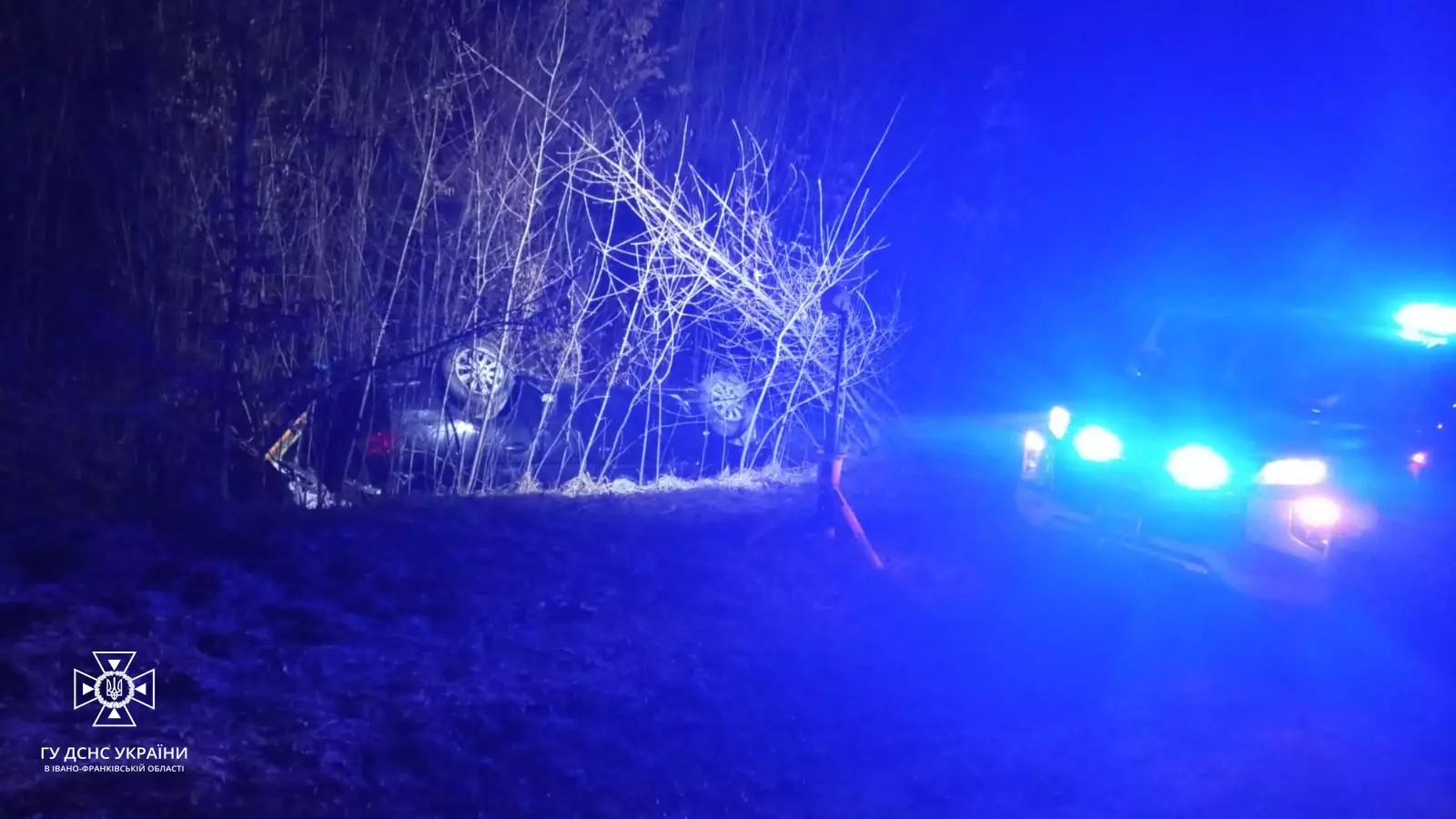 Аварія в Богородчанах: автомобіль перекинувся на дах