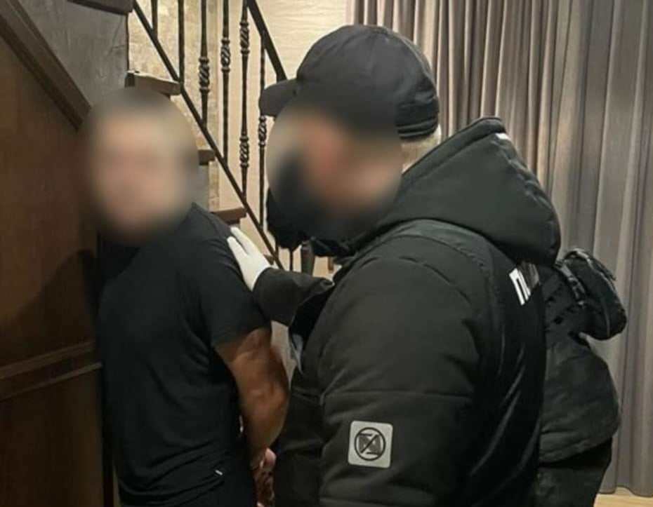 В Івано-Франківську арештували кримінального авторитета за вимагання неіснуючих боргів