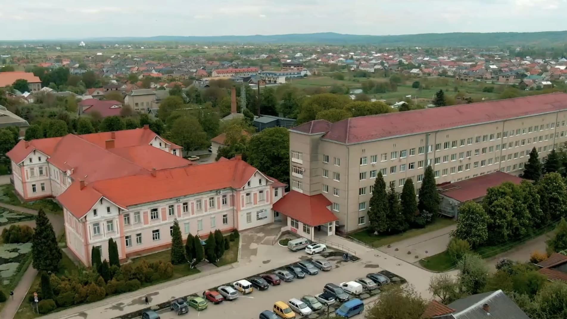 Міськрада обіцяє виділити одноразову допомогу працівникам Коломийської ЦРЛ