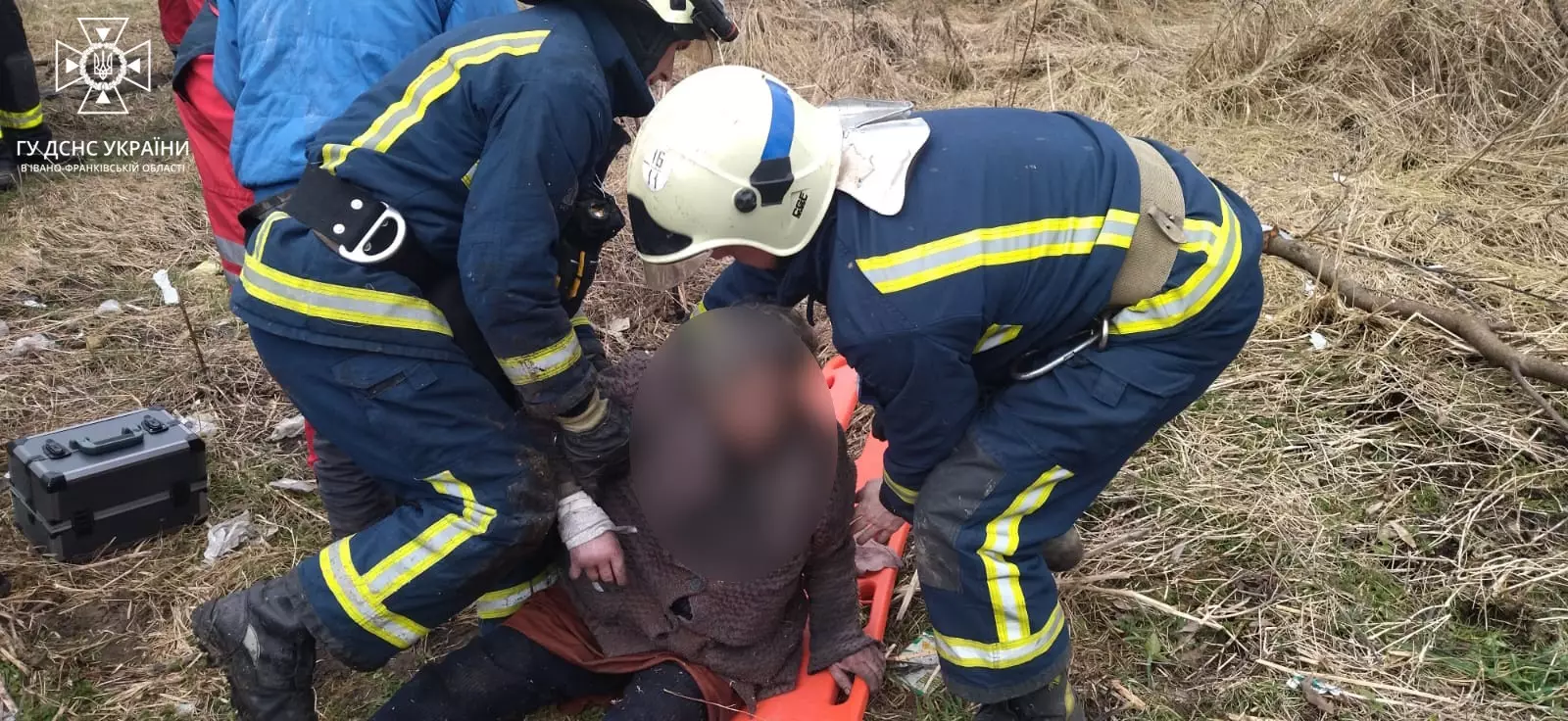 Під час пожежі в Рогатинській ТГ вогнеборці врятували жінку