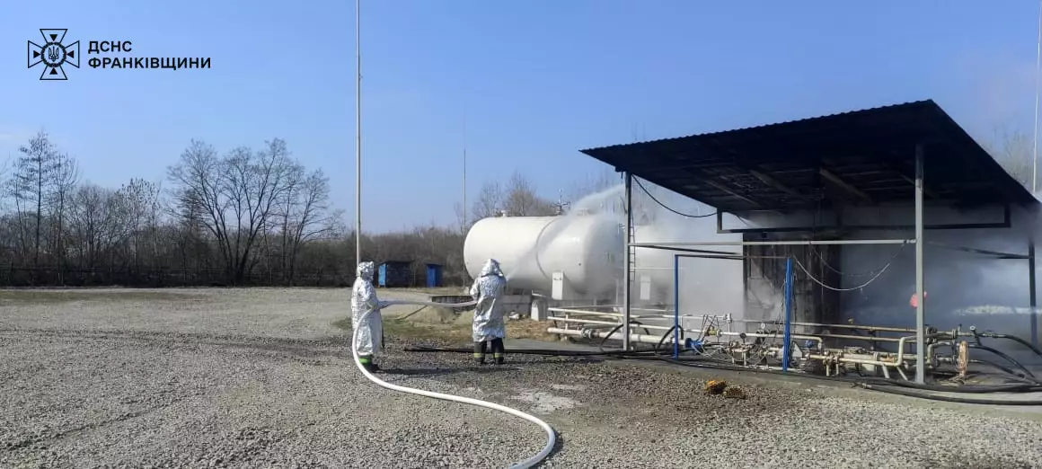 Рятувальники ліквідували загорання газу на обладнанні насосно-перекачувальної станції