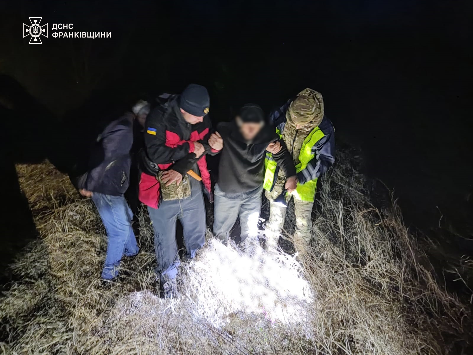 У Калуському районі рятувальники знайшли заблукалого чоловіка