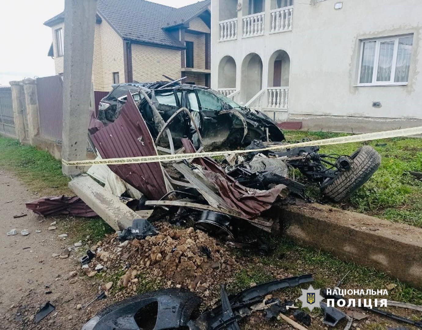 Неповнолітній водій спричинив ДТП, у результаті якого постраждали 4 підлітки (ФОТО)