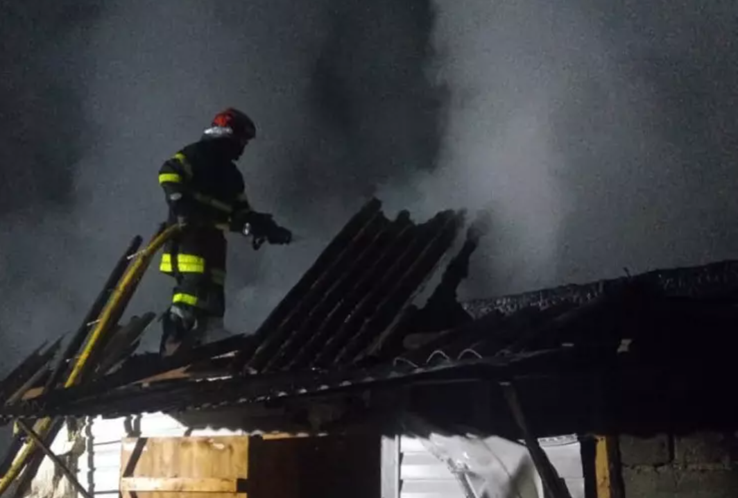 На Франківщині протягом минулої доби рятувальники ліквідували 7 пожеж