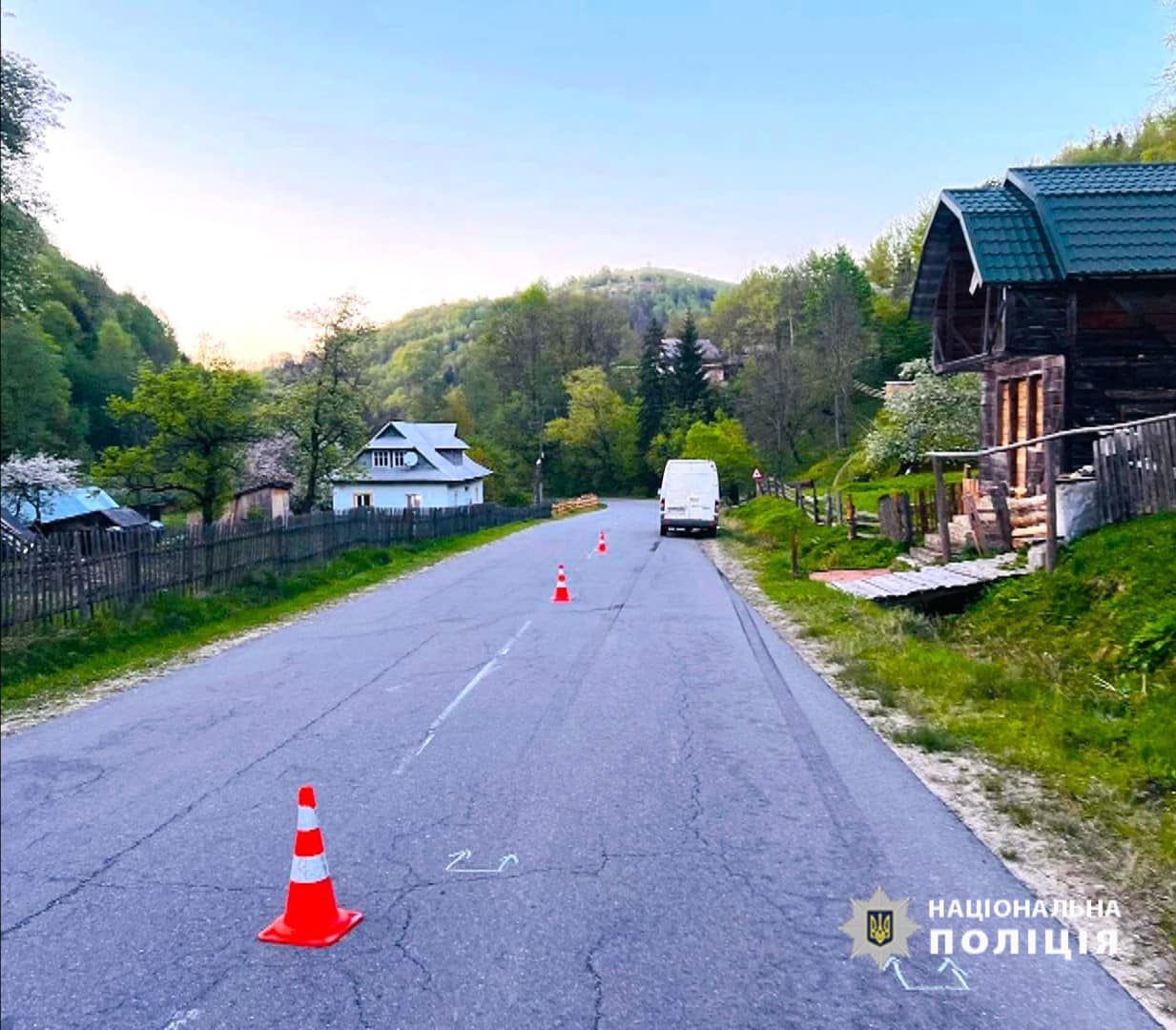 У Косівському районі під колеса мікроавтобуса потрапила малолітня пішохідка