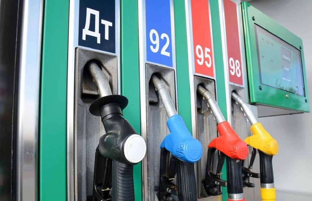 Бензин буде коштувати 75-80 грн за літр: після підвищення акцизу пальне в Україні буде коштувати, як в Європі.