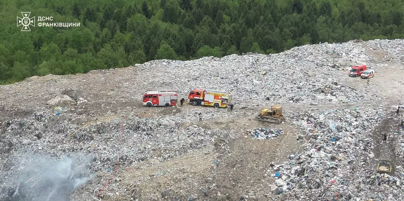 На відкритій території в Івано-Франківському районі виникла пожежа сміття