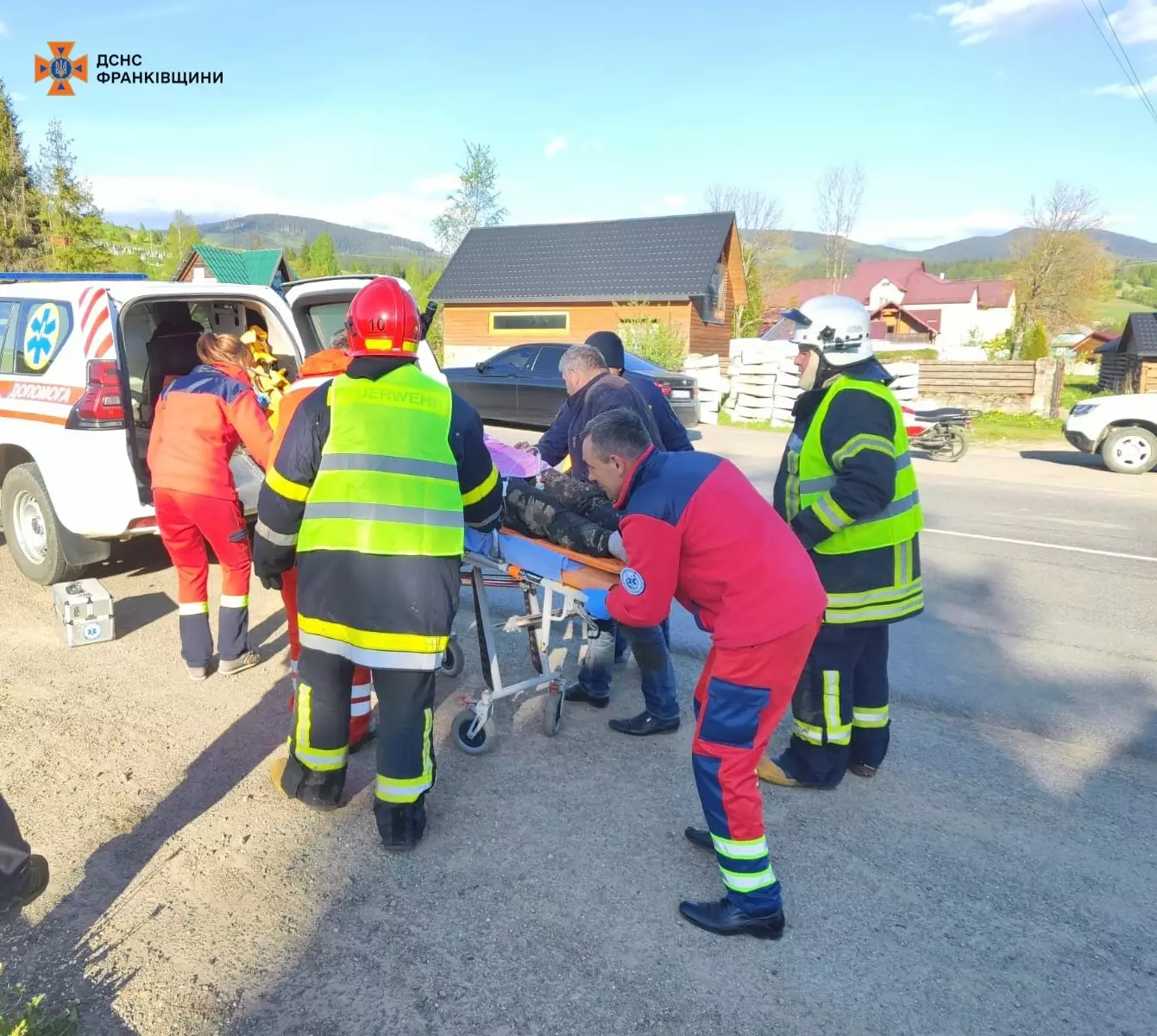 У Калуському районі рятувальники ліквідували наслідки ДТП