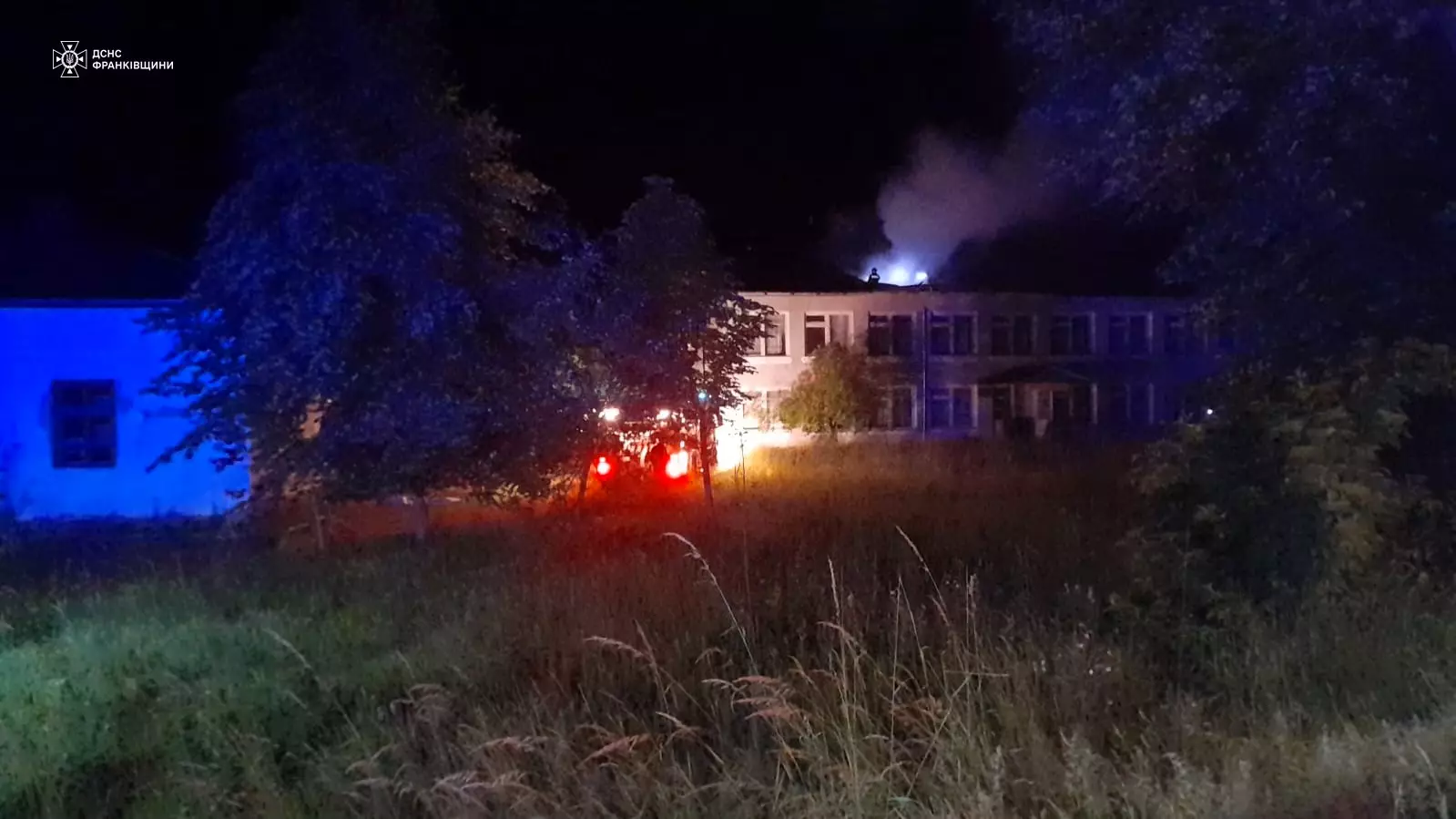 Рятувальники ліквідували пожежу недіючї школи у Більшівцівській ТГ