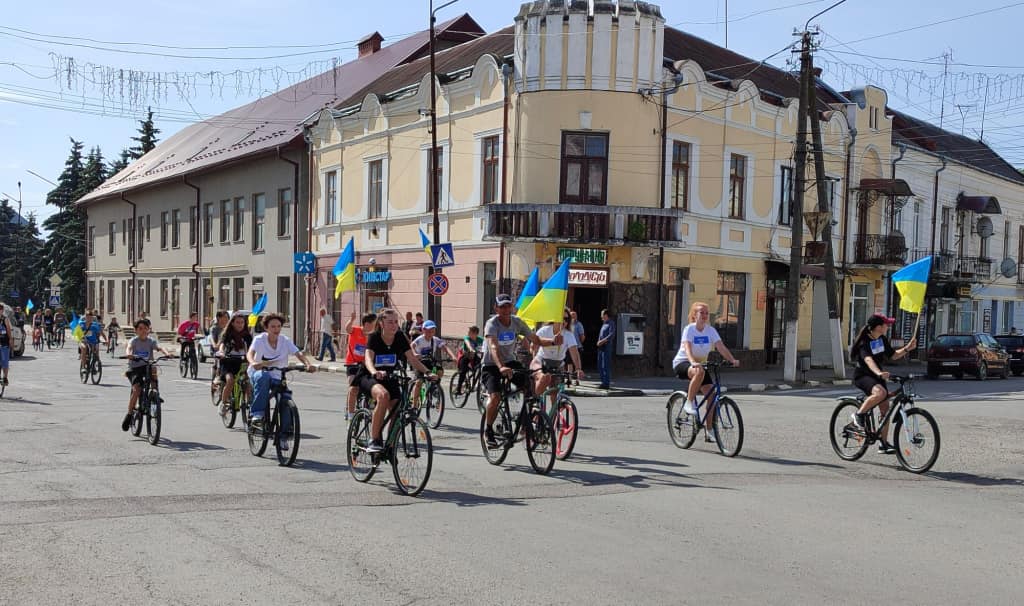 У Тлумачі відбувся велопробіг в пам'ять про загиблих Героїв