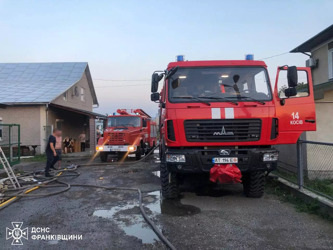Рятувальники ліквідували кілька пожеж на Прикарпатті