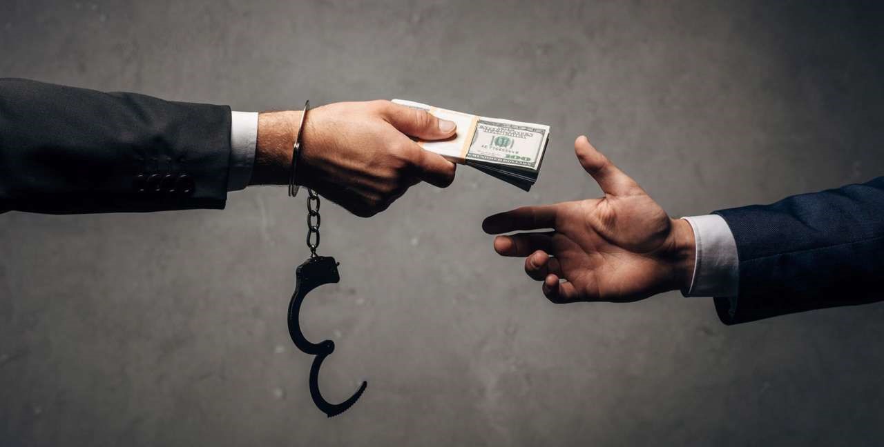 Рада підтримала ідею дозволити корупціонерам відкупитися від в’язниці