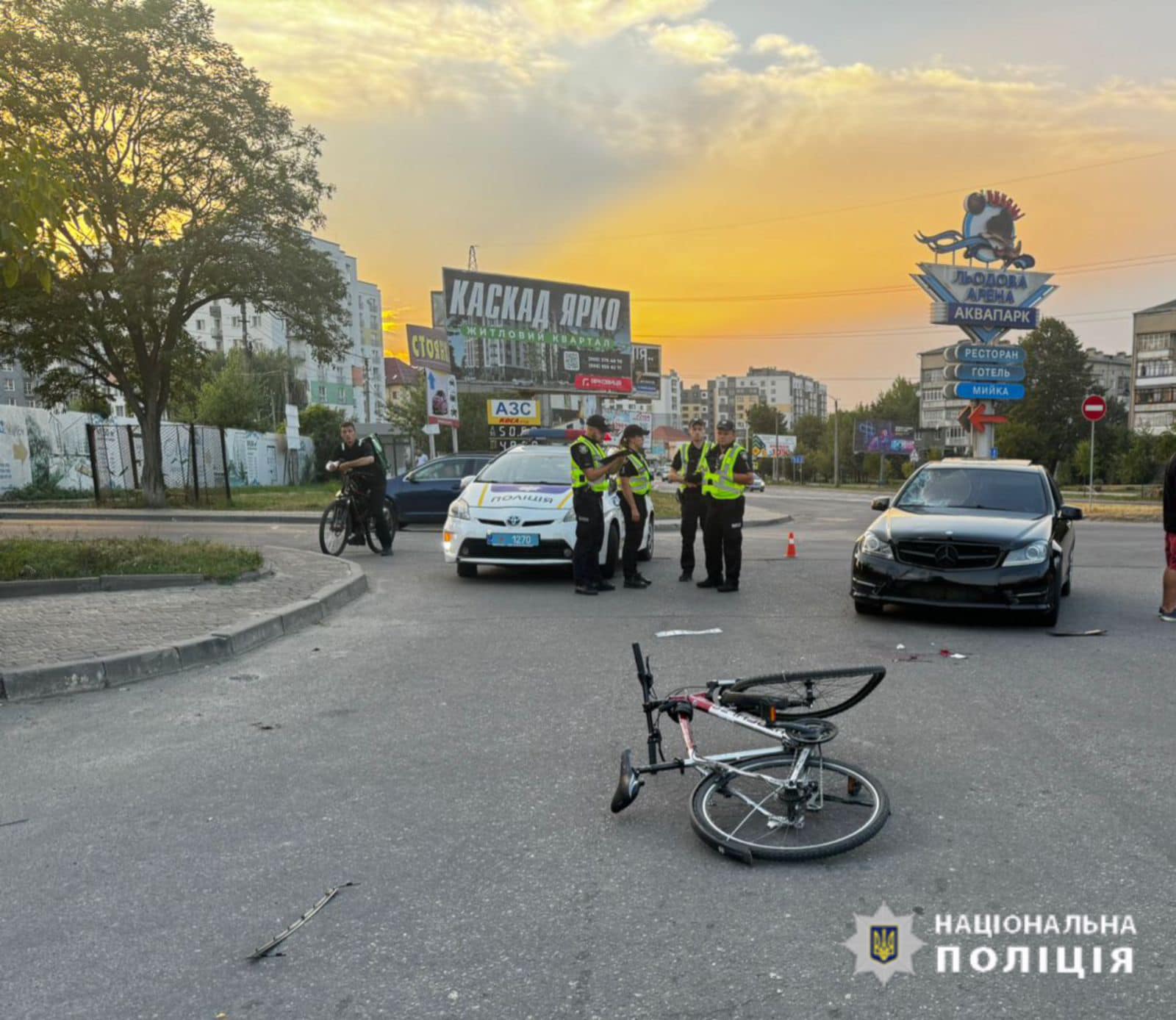 Загиблий мотоцикліст та травмовані у ДТП на Прикарпатті: поліція проводить розслідування