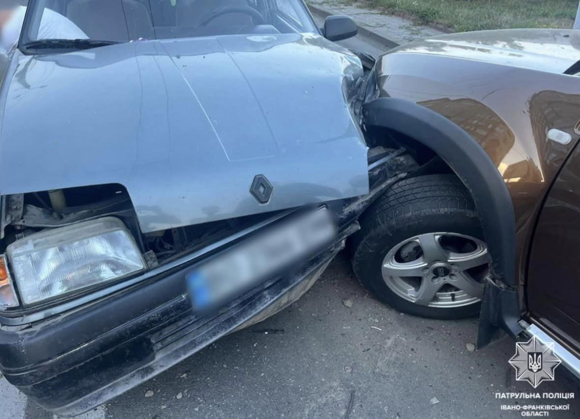 Водій з ознаками спʼяніння став причиною ДТП за участі трьох автомобілів