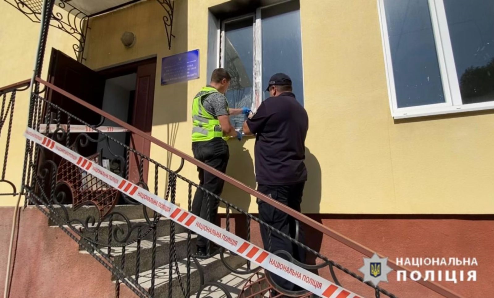 У Калуші затримали чоловіка за підпал адміністративної будівлі