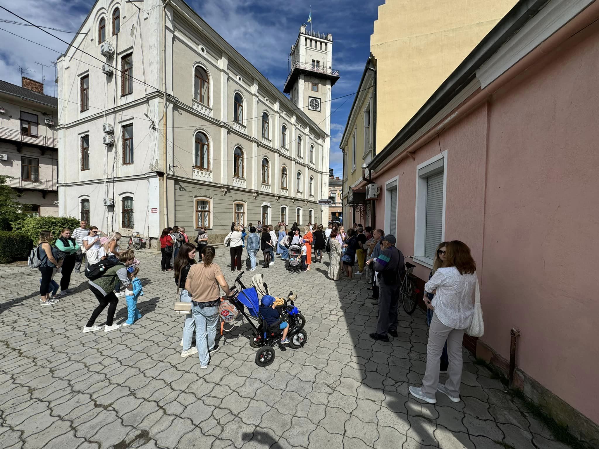 Батьки та вихователі виступають проти закриття коломийських дитсадків