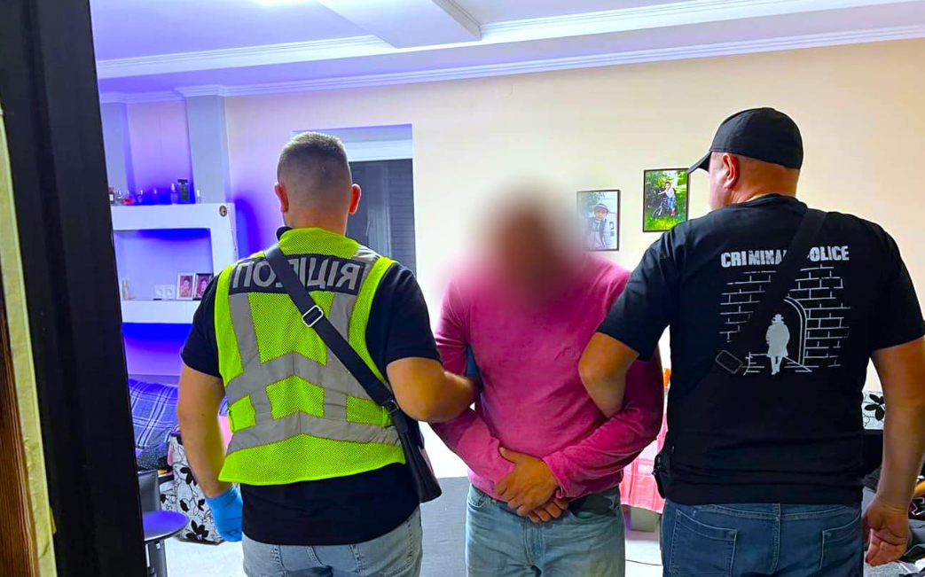 У Івано-Франківську затримали підозрюваного у підпалі автомобіля