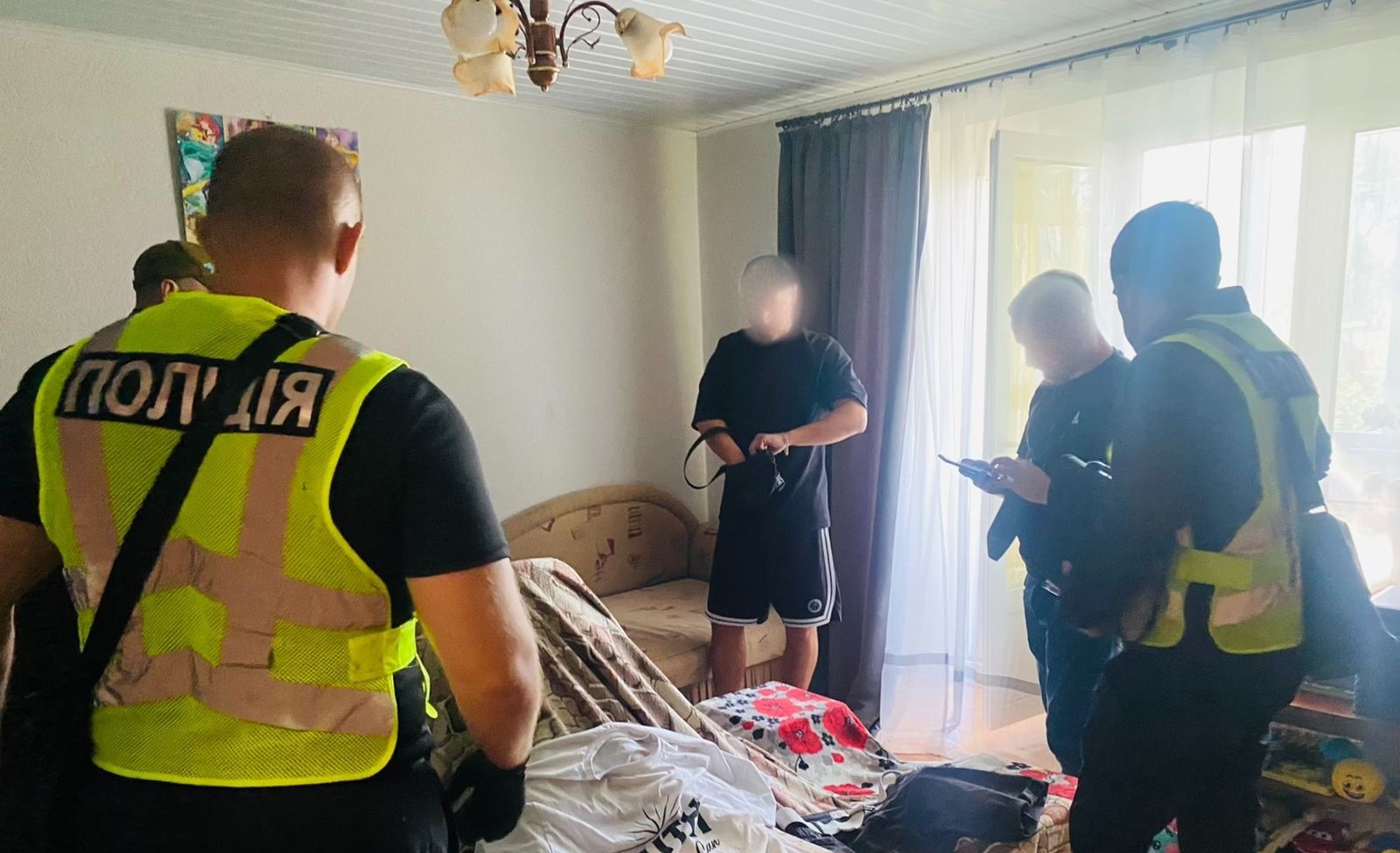 У Франківську чоловік поранив ножем місцевого жителя: поліція встановила підозрюваного