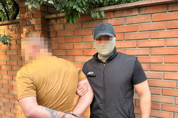 На Івано-Франківщині затримано трьох посадовців ТЦК, які заробляли на ухилянтах від мобілізації