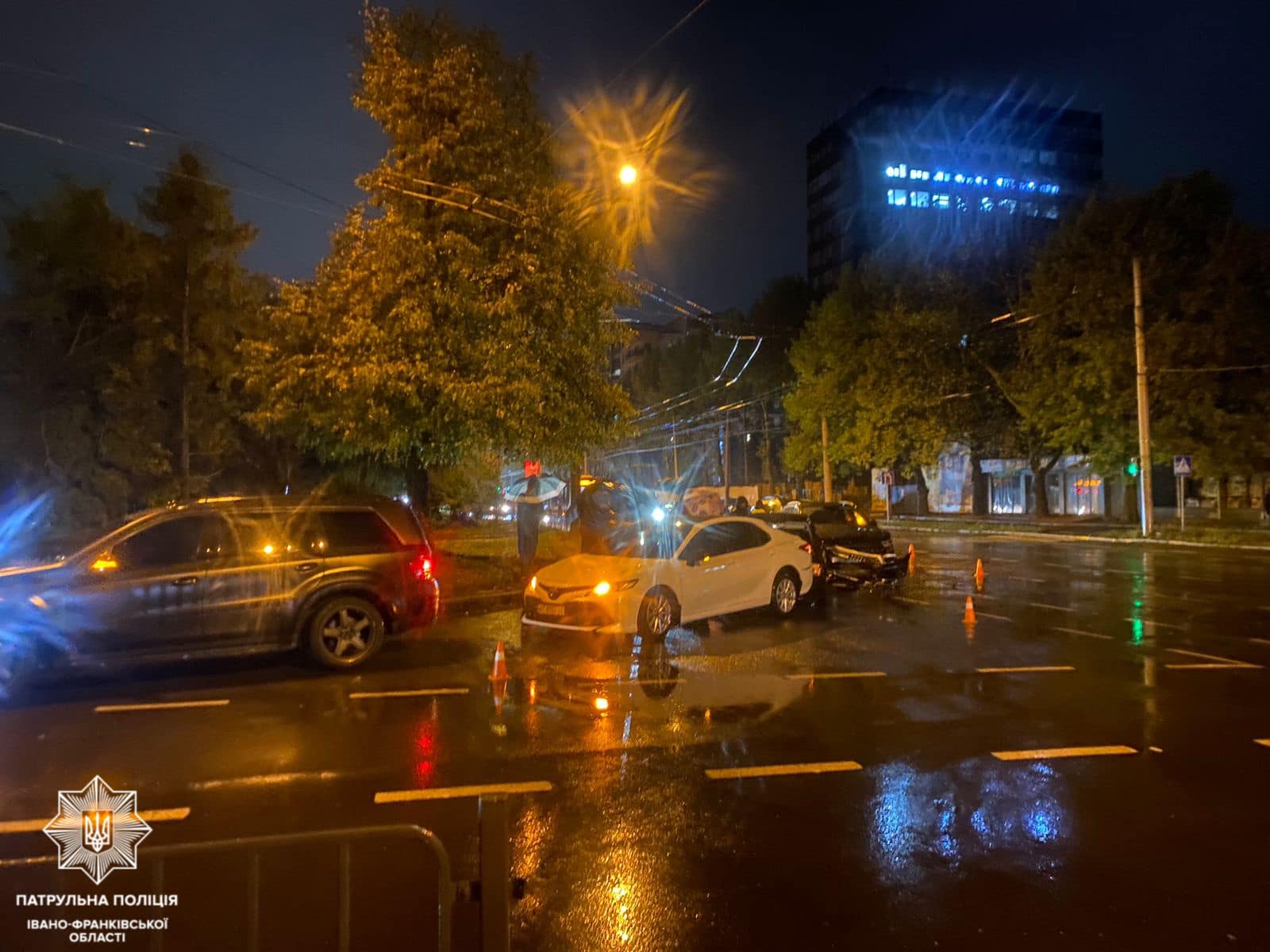 Чотири автомобілі потрапили в ДТП через недотримання правил водієм