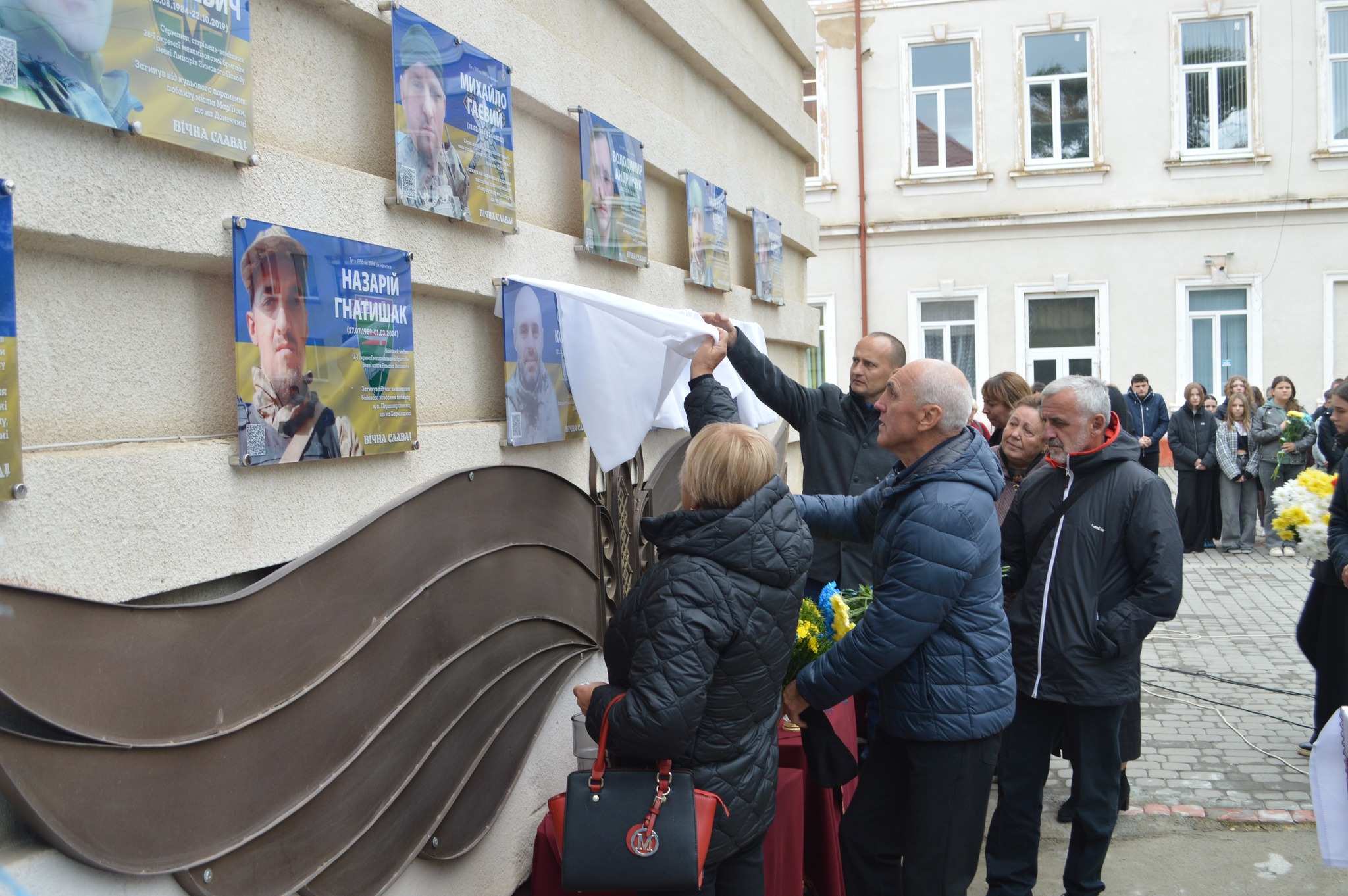 У Коломиї відкрили меморіальні дошки на честь полеглих захисників України