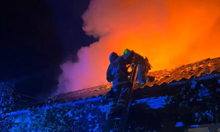 Вогнеборці ліквідували пожежу житлового будинку у Коломийському районі