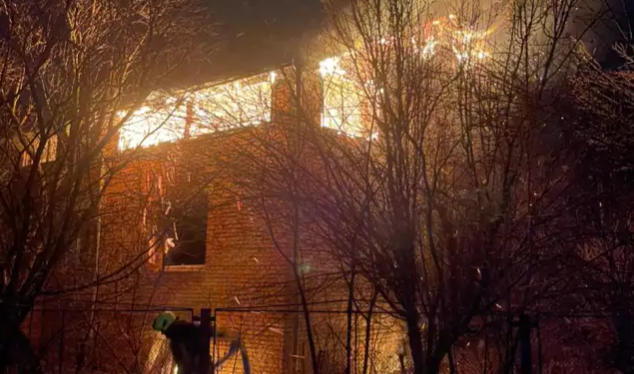 Пожежа у Чукалівці: ліквідовано займання в житловому будинку