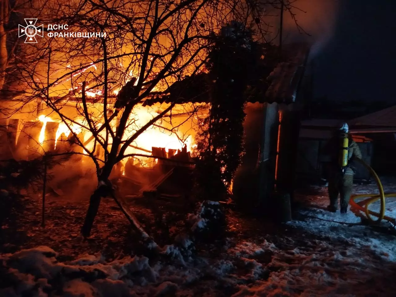 Рятувальники ліквідували дві пожежі в громадах на Коломийщині